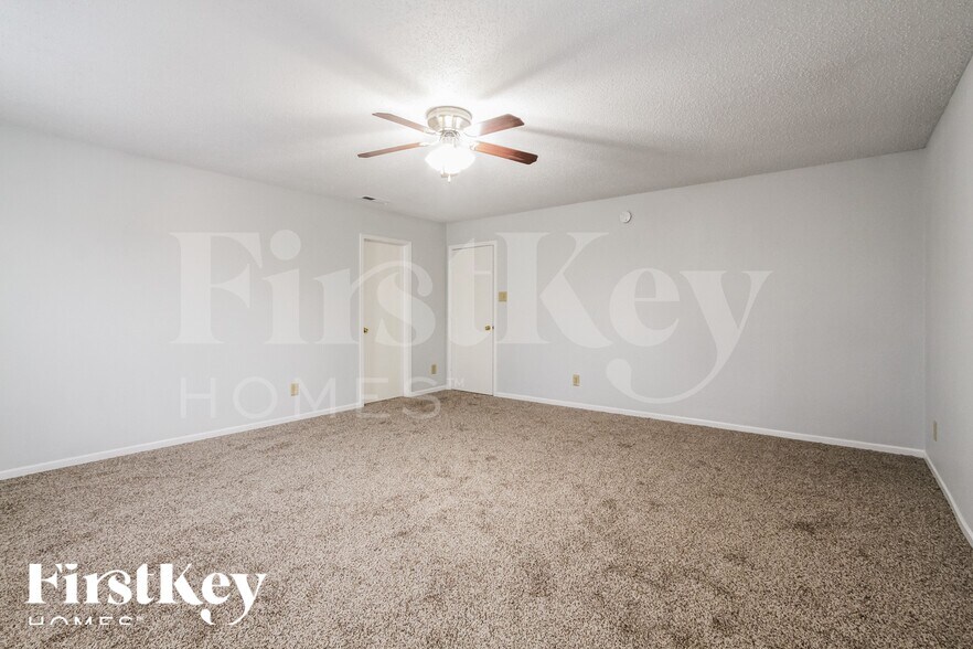 Building Photo - 12662 Courage Crossing