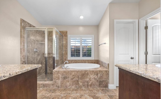 Building Photo - Beautiful 4 Bed 2 Bath Home!!!