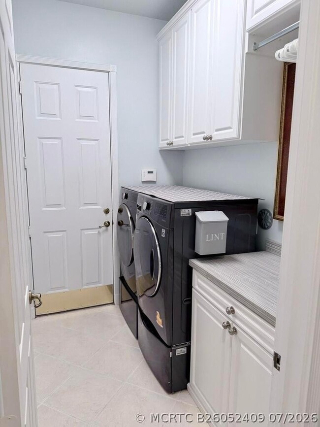 Building Photo - 9546 Lantern Bay Cir