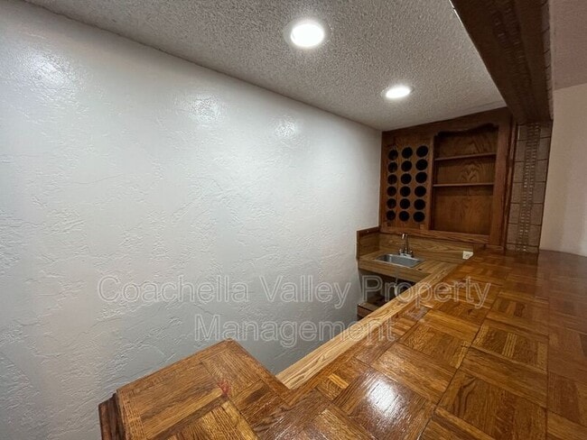 Building Photo - 1545 Inca Cir