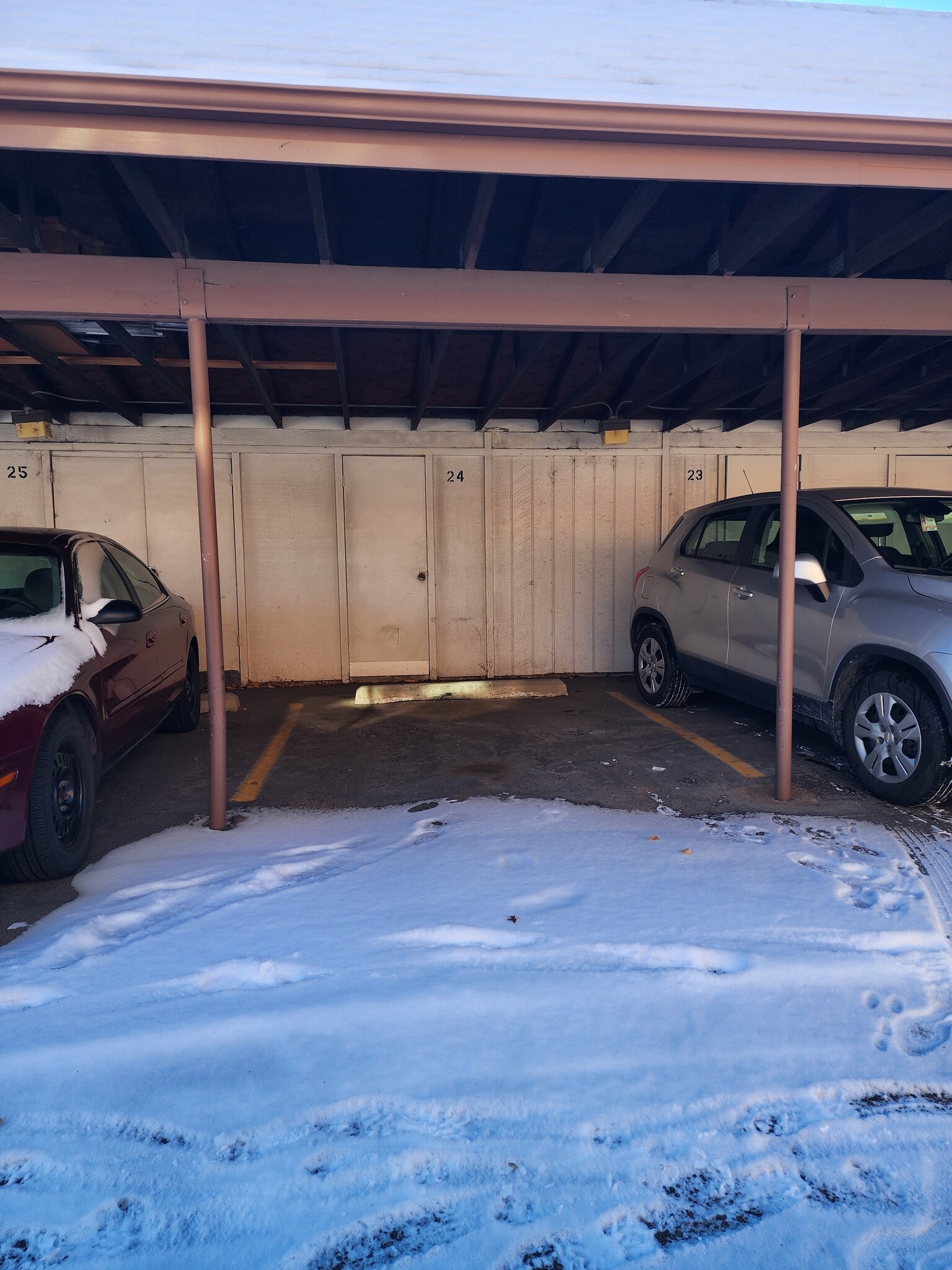 Building Photo - 6800 E Tennessee Ave