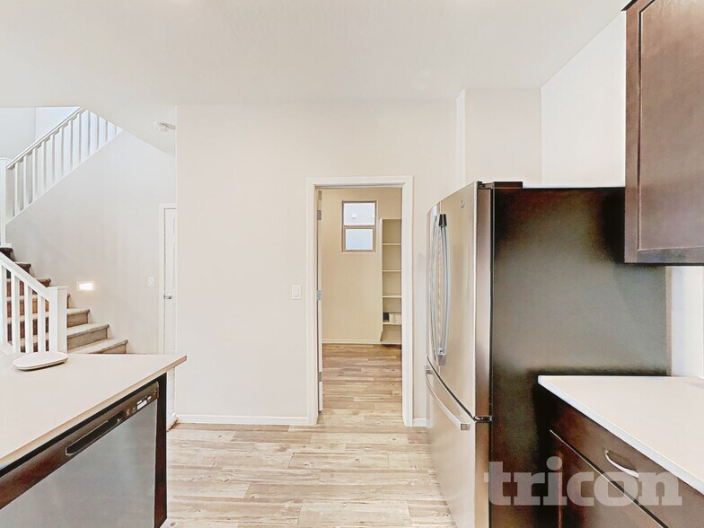 Building Photo - 40605 W Nicole Ct