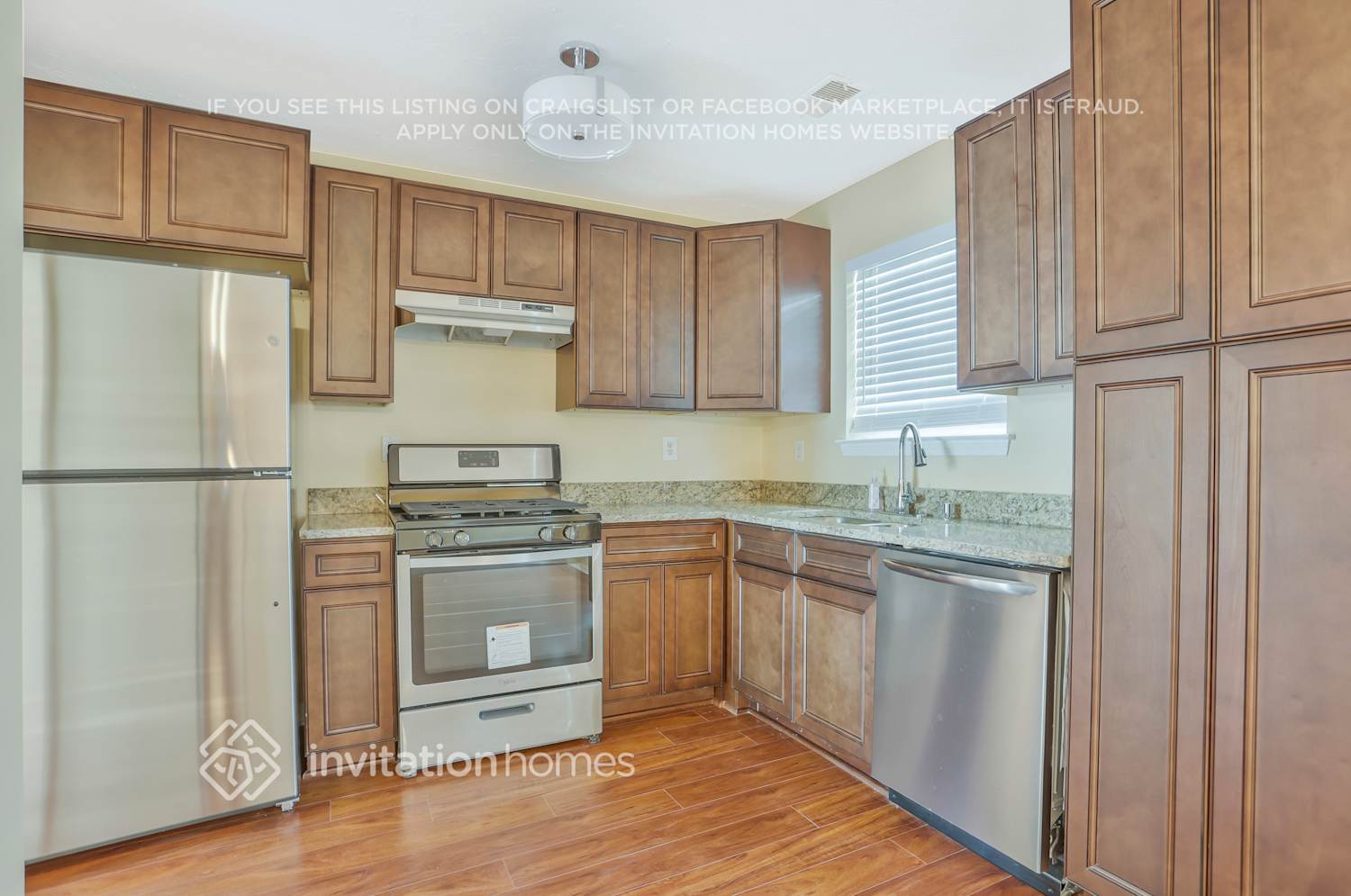 Building Photo - 2952 Two Lakes Cir