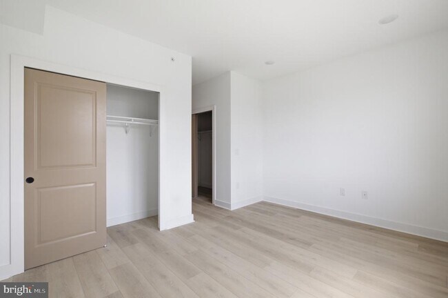 Building Photo - 2237 N 16th St