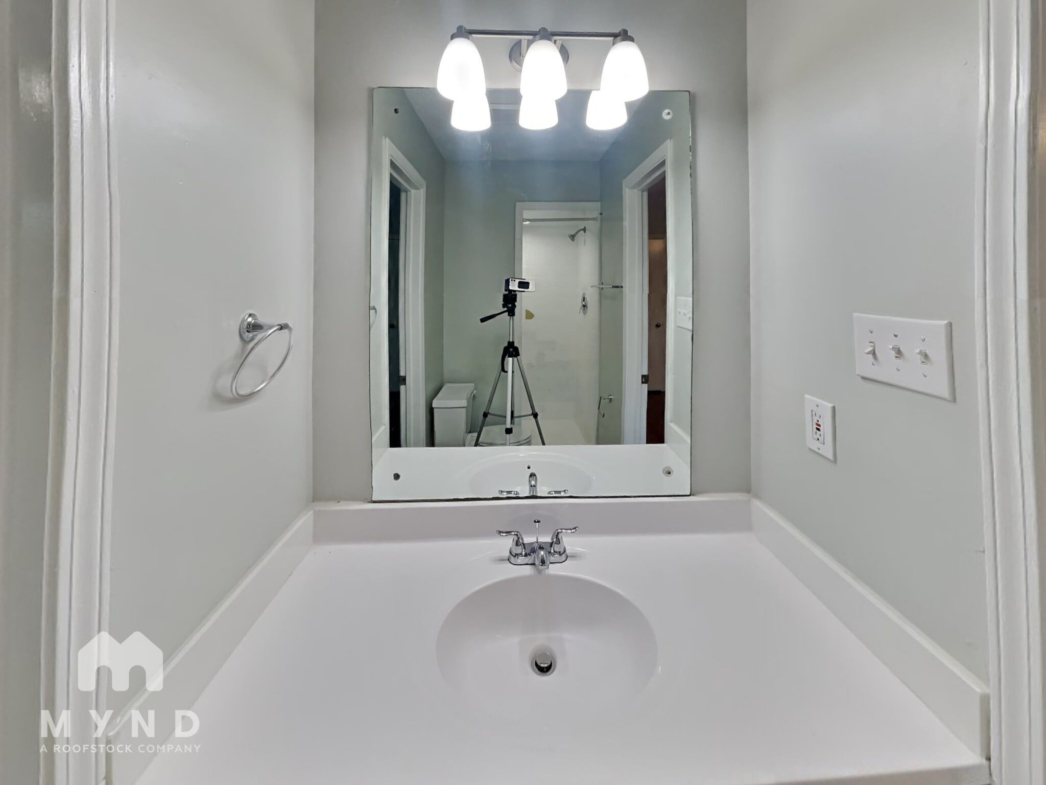 Building Photo - 1172 Westridge Cir
