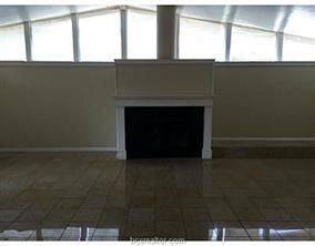 Building Photo - 500 Nagle St