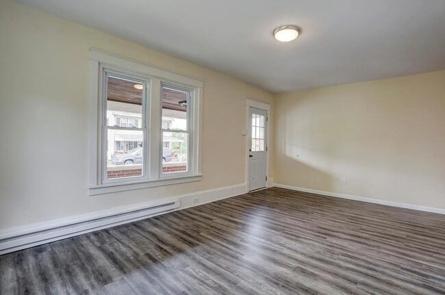 Building Photo - 207 Falmouth Rd