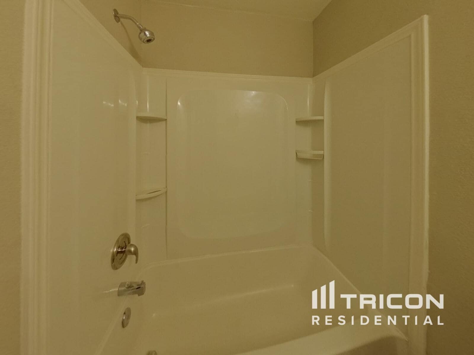 Building Photo - 14124 Cochise Dr