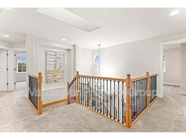 Building Photo - 2310 NE 158th Ave