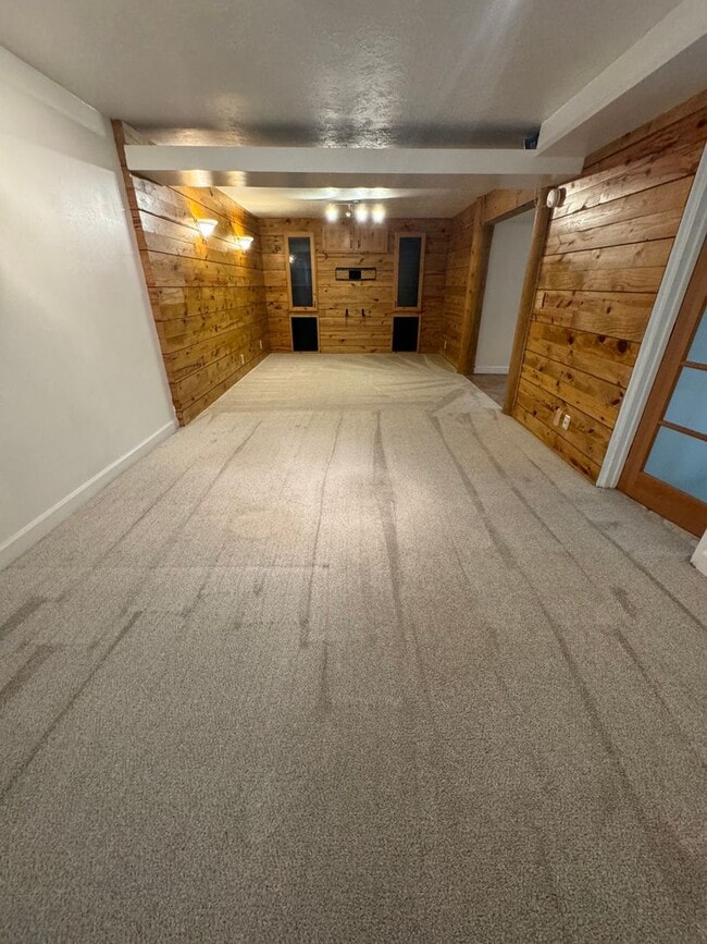 Building Photo - Beautiful Taylosville Home for rent!