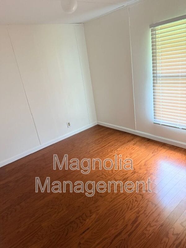 Building Photo - 209 Gillburg Estates Ct
