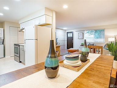 Building Photo - Single Family Home at 8299 Fawn Cres , Blaine