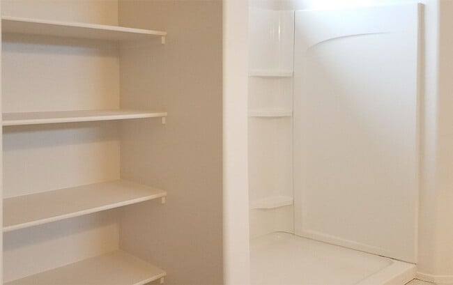 Building Photo - Four Bedroom home for rent in Magma Ranch for under $2K (Open House Saturday June 6 10 am to 12 pm)