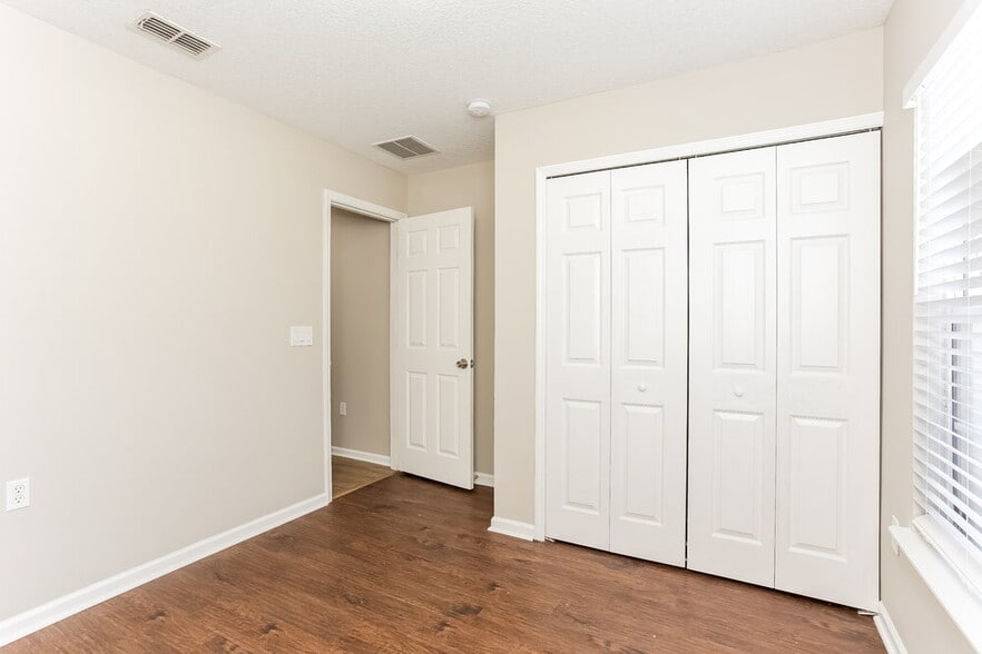 Building Photo - 76199 Tideview Ln