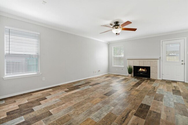 Building Photo - 62 Marble Rock Pl