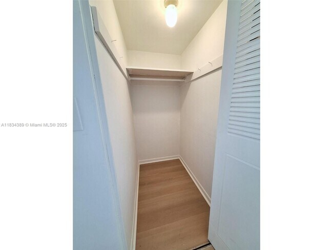 Building Photo - 1357 Collins Ave