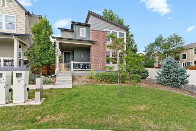 Building Photo - 8890 Yates Dr