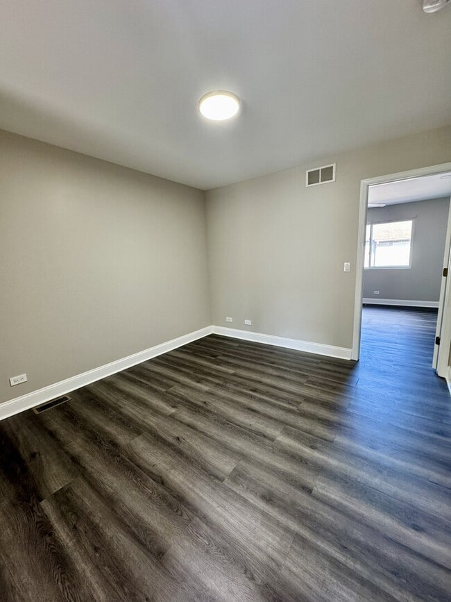 Building Photo - 766 Cherry Creek Dr