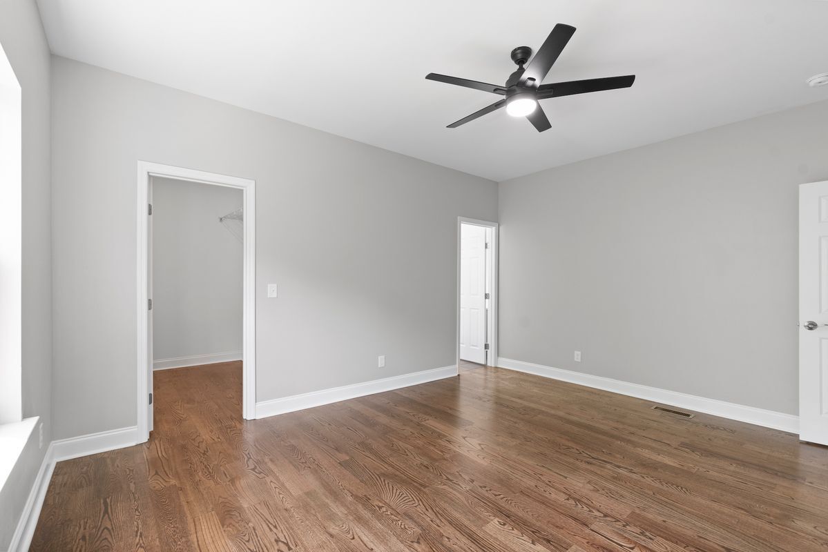 Building Photo - 611 Sunset Valley Dr