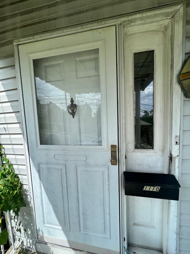 Building Photo - Mt Washington, 2 Bed 1.5 Bath House with Parking, A/C, Patio and More!