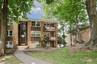 Building Photo - 242 Kearsing Pkwy