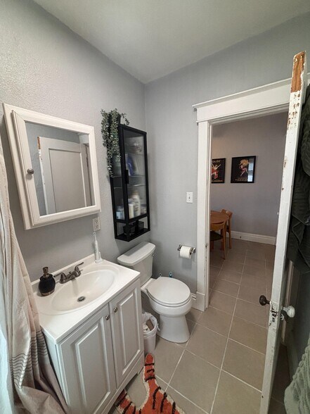 Building Photo - 5331 Bancroft Ave