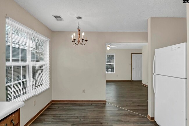 Building Photo - 122 Hazelwood Ct