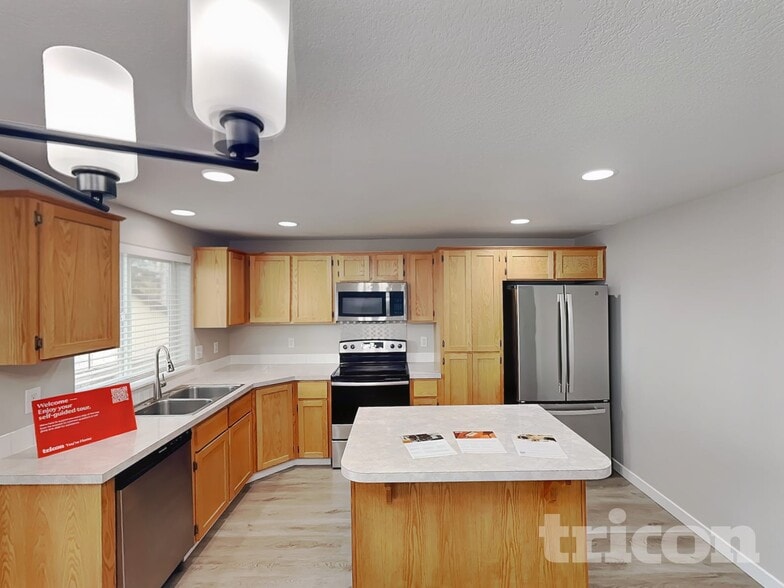 Building Photo - 6509 NE 139th Ct