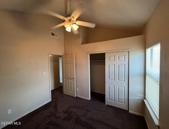 Building Photo - 1722 E Rio Grande Ave