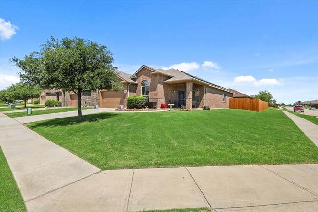 Building Photo - 5129 Meadow Ln