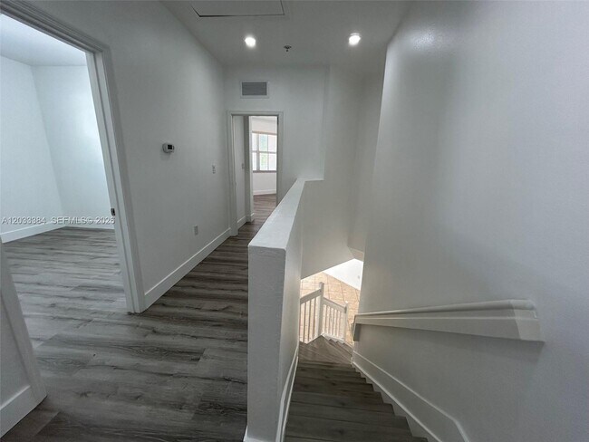 Building Photo - 11503 NW 89th St