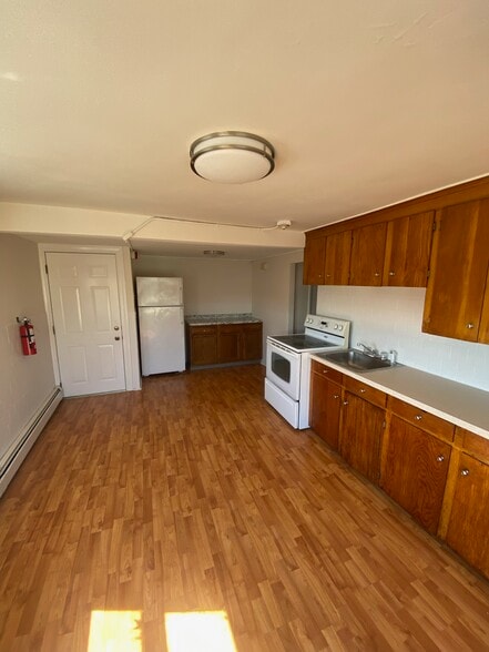 Immaculate! - 55 Grove St