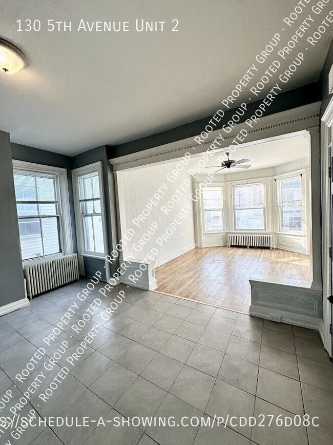 Building Photo - Charming 2 Bedroom with Private Entrance