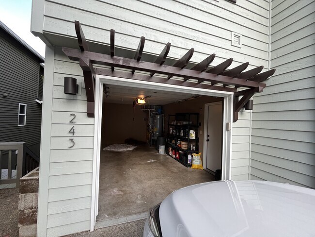 Building Photo - 243 S Palatine Hill Rd