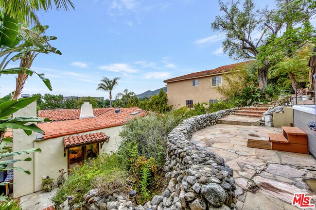 Building Photo - 3425 Oak Glen Dr
