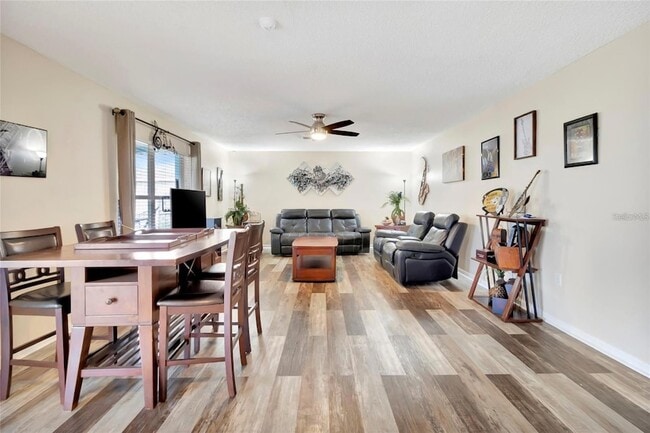 Building Photo - 16012 Lanesboro Ct