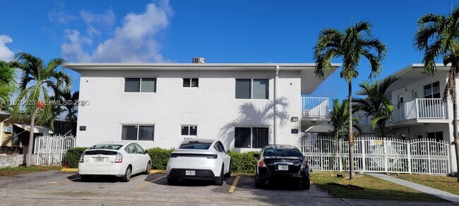 Building Photo - 1719 Wiley St