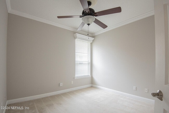 Building Photo - 9166 Spindletree Way