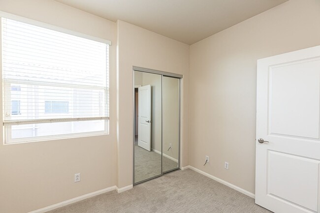 Building Photo - ***MOVE IN SPECIAL $250.00 OFF FIRST MONTH...