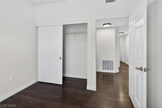 Building Photo - 9303 Gilcrease Ave