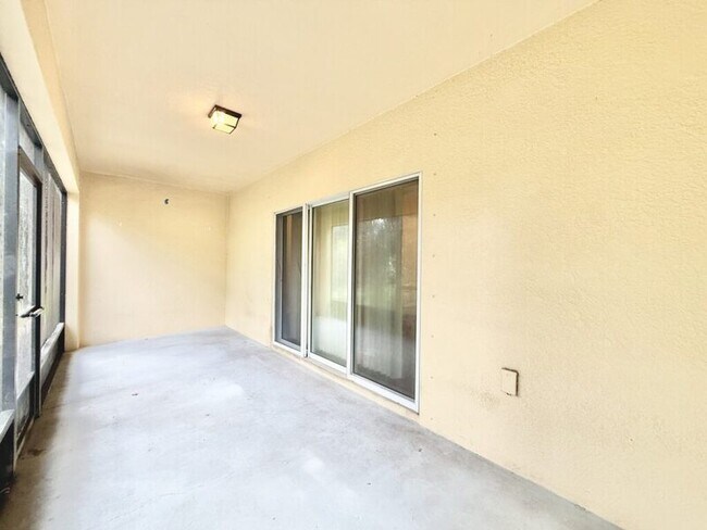Building Photo - 9826 Hound Chase Dr