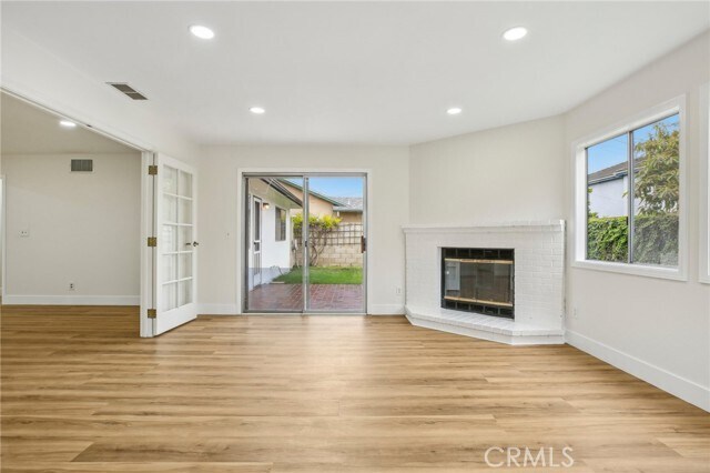 Building Photo - 6232 Albion Dr