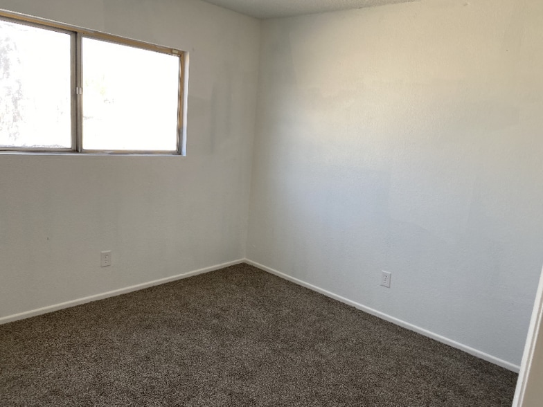 Building Photo - 3871 W Mars St