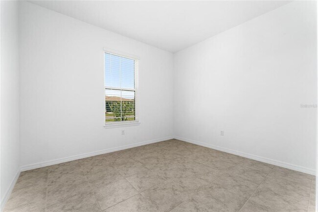 Building Photo - 7552 SW 56th Pl