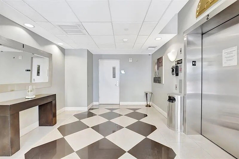 Building Photo - 111 E Flagler St