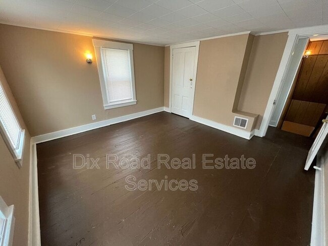 Building Photo - 303 North Eighth Street