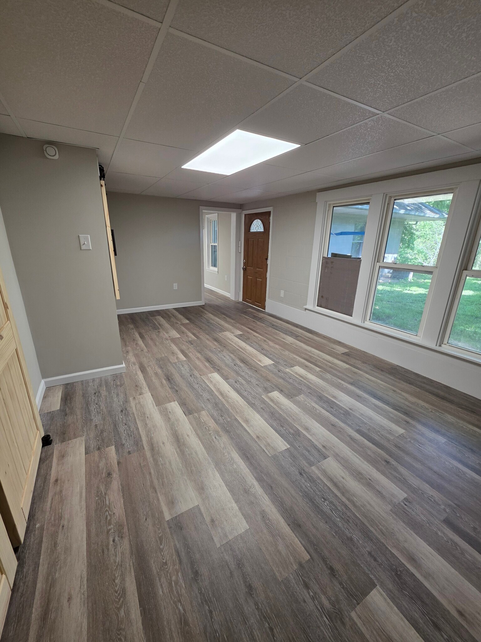 Building Photo - 1110 Pines Rd