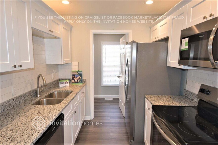 Building Photo - 18 Andrew Blvd