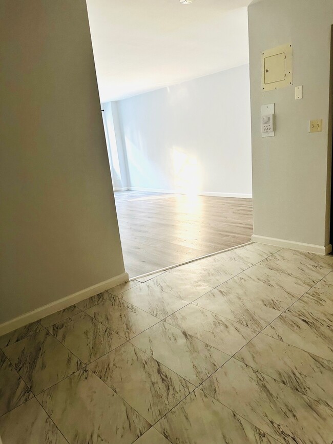 Building Photo - 210 Atlantic Ave