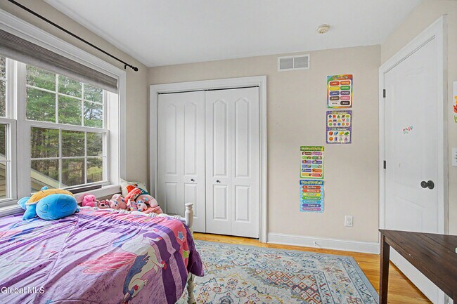 Building Photo - 8 Furlong St